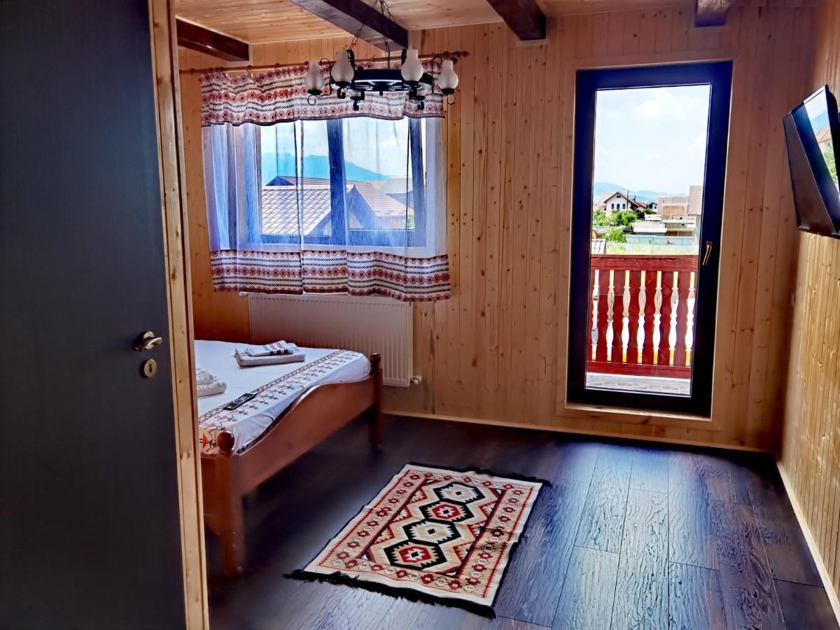 Guest house Hanul Din Izvor